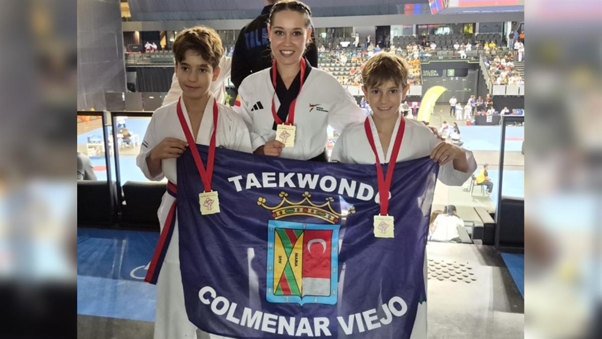 Tres de sus deportistas, actuales campeones de Madrid, han subido a lo más alto del podio en el Open Nacional de Pamplona