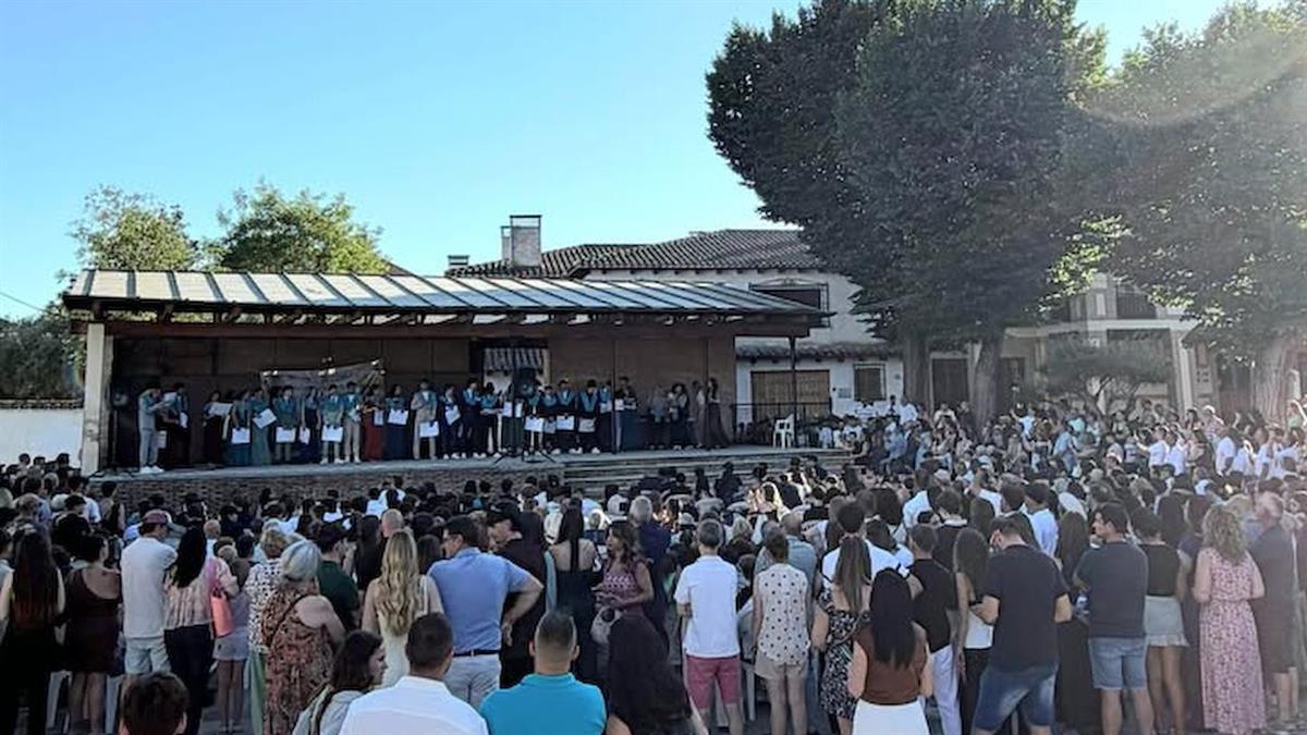 Los estudiantes cuberos cierran el año académico junto a sus familias y profesores y ponen rumbo ya a una nueva etapa educativa