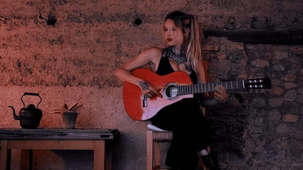 Comedia, música en vivo y un taller creativo en el programa 21 DISTRITOS