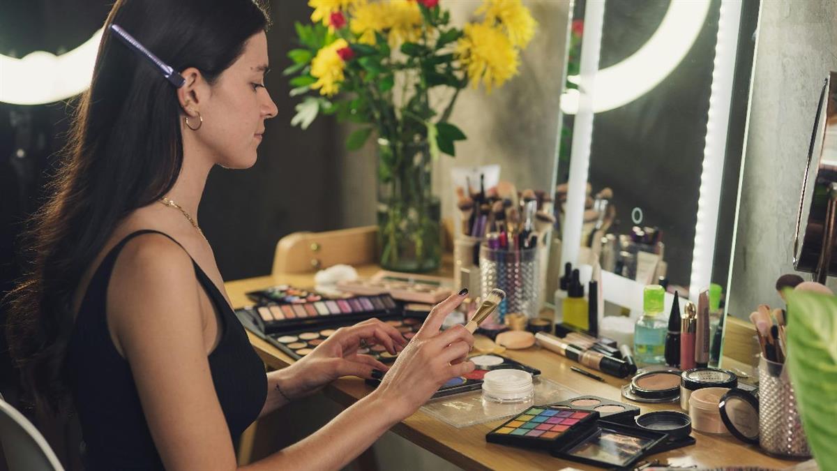 Los talleres ofrecen nociones sobre masaje facial, hábitos de vida y autoconocimiento, entre otros