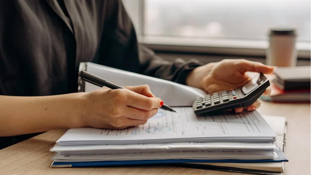 Fórmate como auxiliar de servicios administrativos y generales 