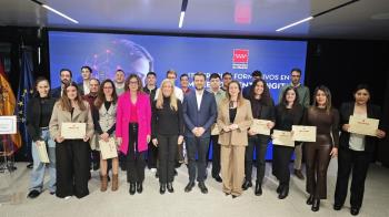 El programa gratuito de la Comunidad de Madrid, financiado con fondos del Plan de Recuperación, ofrece cursos online con acreditación oficial, priorizando a desempleados y parados de larga duración.