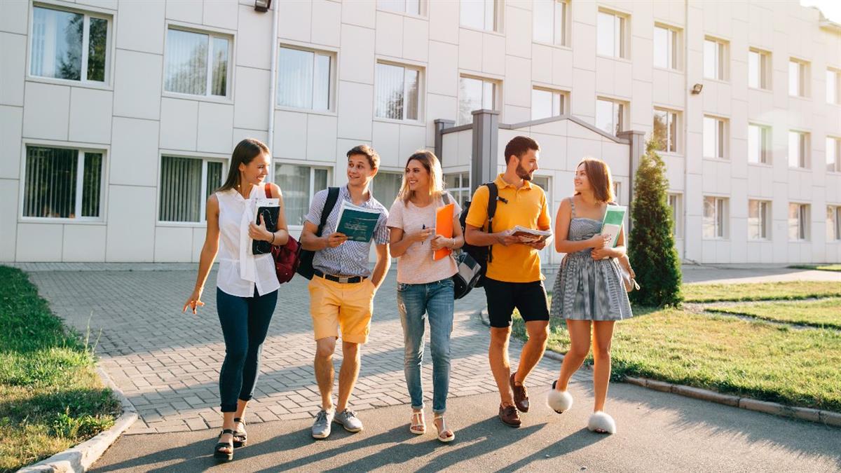 Universidad Autónoma de Madrid, Politécnica, Complutense, Universidad Carlos III, Villanueva, Nebrija, UNIE y The Core, participan en una variada oferta formativa