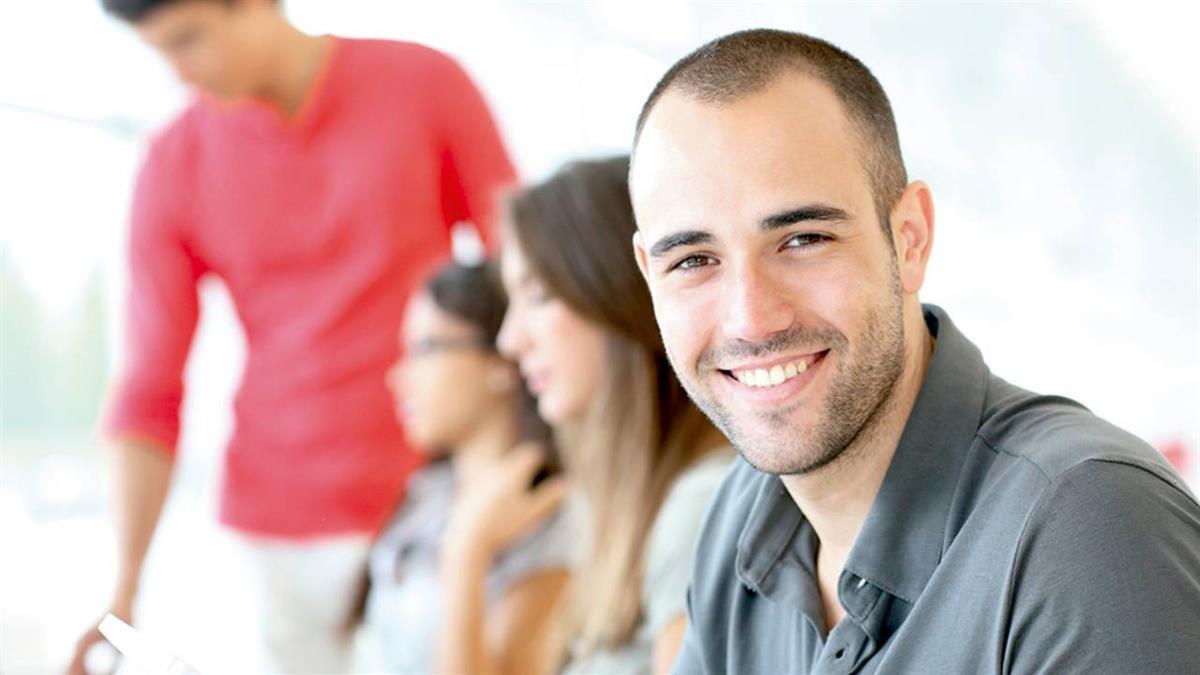 Están dirigidos a personas empadronadas en la ciudad que tengan como mínimo 16 años