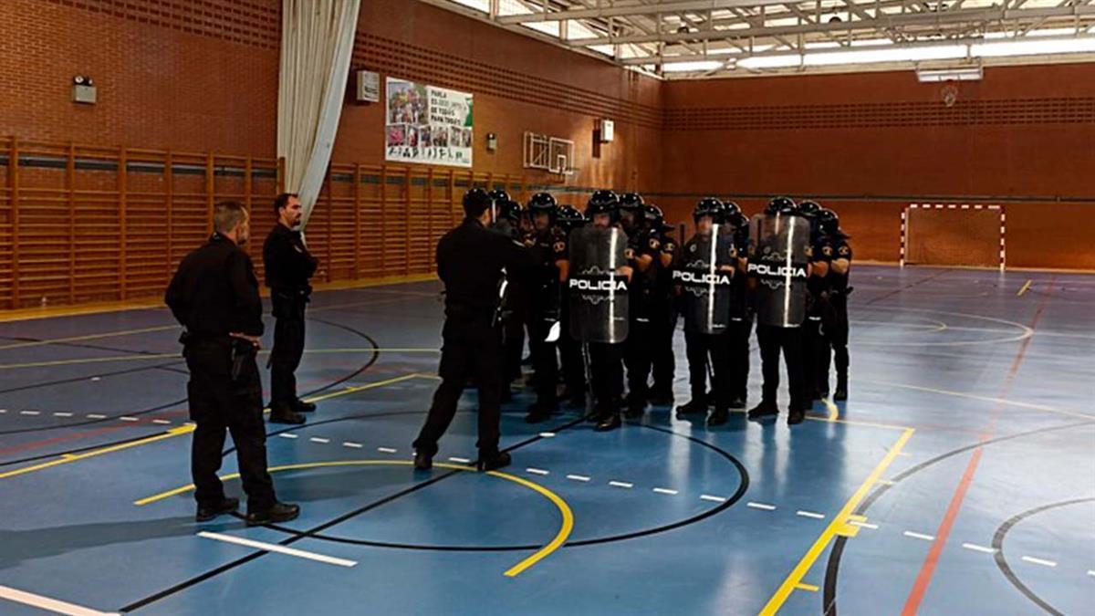 Con vistas a las próximas fiestas del agua en junio y las fiestas patronales de septiembre