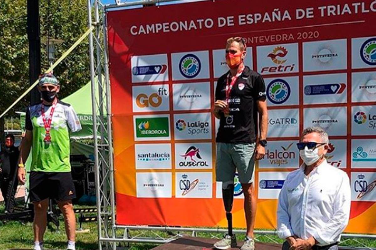 El triatleta del Club de Triatlón Ondarreta Alcorcón se llevó el oro en Pontevedra