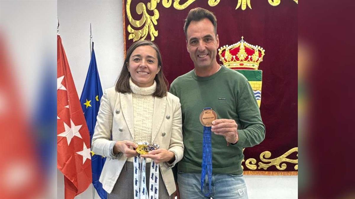 La alcaldesa, Raquel Jimeno, lo ha recibido en la Casa del Reloj 