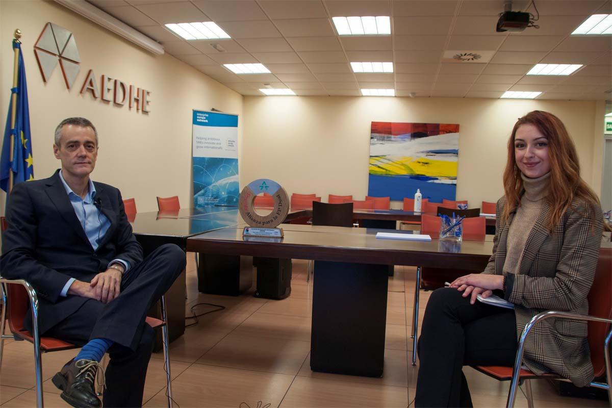 El vicepresidente de AEDHE nos explica qué beneficios aporta a la sociedad la FP Dual, una de sus principales apuestas 