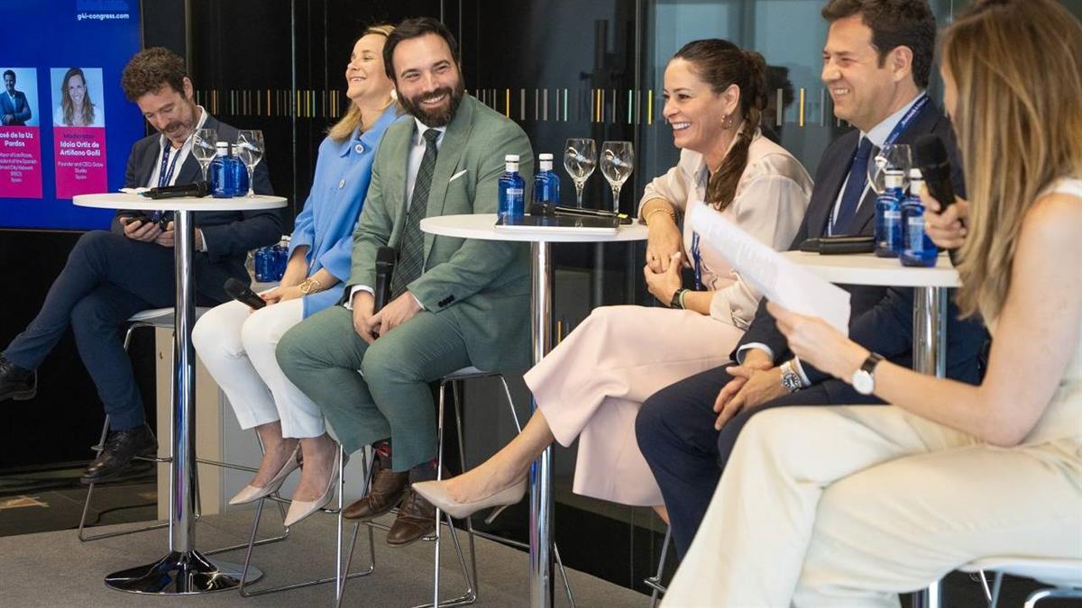 Durante la participación del concejal delegado de Innovación y Emprendimiento Ángel Niño, en el foro `De ciudad emprendedora a ayuntamiento emprendedor´
