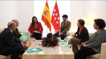 La viceconsejera se reúne con los representantes de los centros para abordar sus preocupaciones