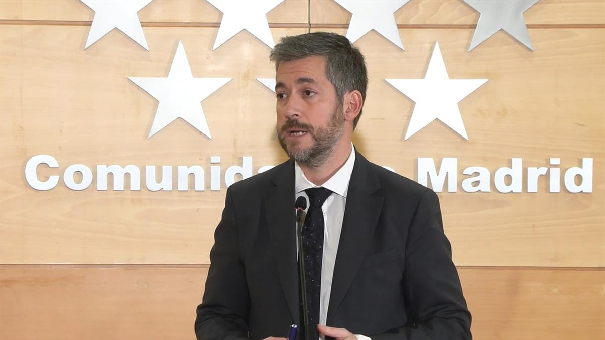 El portavoz del gobierno regional pone sobre la mesa cuestiones como la política fiscal, la gestión del agua o la inversión en electricidad