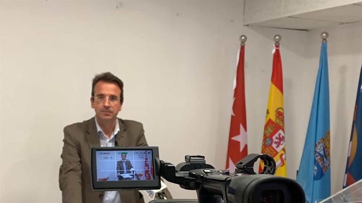 Miguel Ángel Recuenco denuncia la licitación de un contrato por la concesión de los Mupis de la ciudad durante 25 años