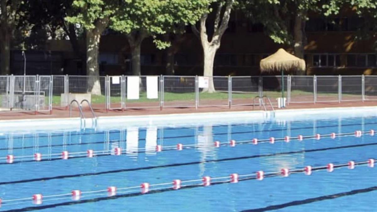 El PSOE ha denunciado que el Gobierno "ignoró órdenes de precinto sanitario de las piscinas de El Val y El Juncal"