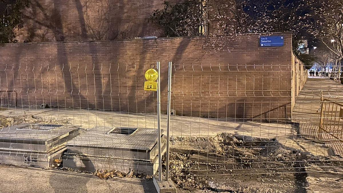 El portavoz de CS alerta de la falta de luminarias señalizando los trabajos 