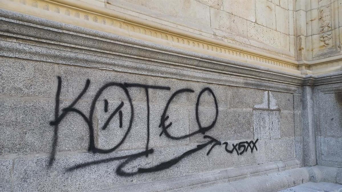 Según el centro, este acto vandálico podrá suponer un delito contra el patrimonio, tipificado en el Código Penal