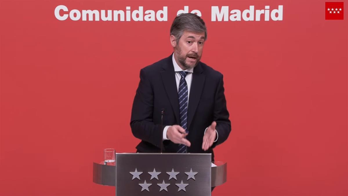 Miguel Ángel García defiende el acuerdo entre la Comunidad y los rectores de las seis universidades públicas