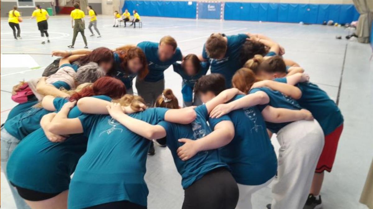 Pacientes del Hospital de Día de Salud Mental participan en unas jornadas deportivas como parte de su proceso terapéutico

