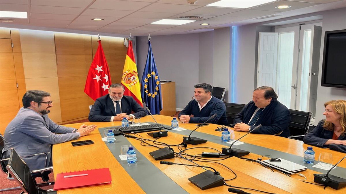 El consejero de Presidencia ha destacado la labor de la ARRMI