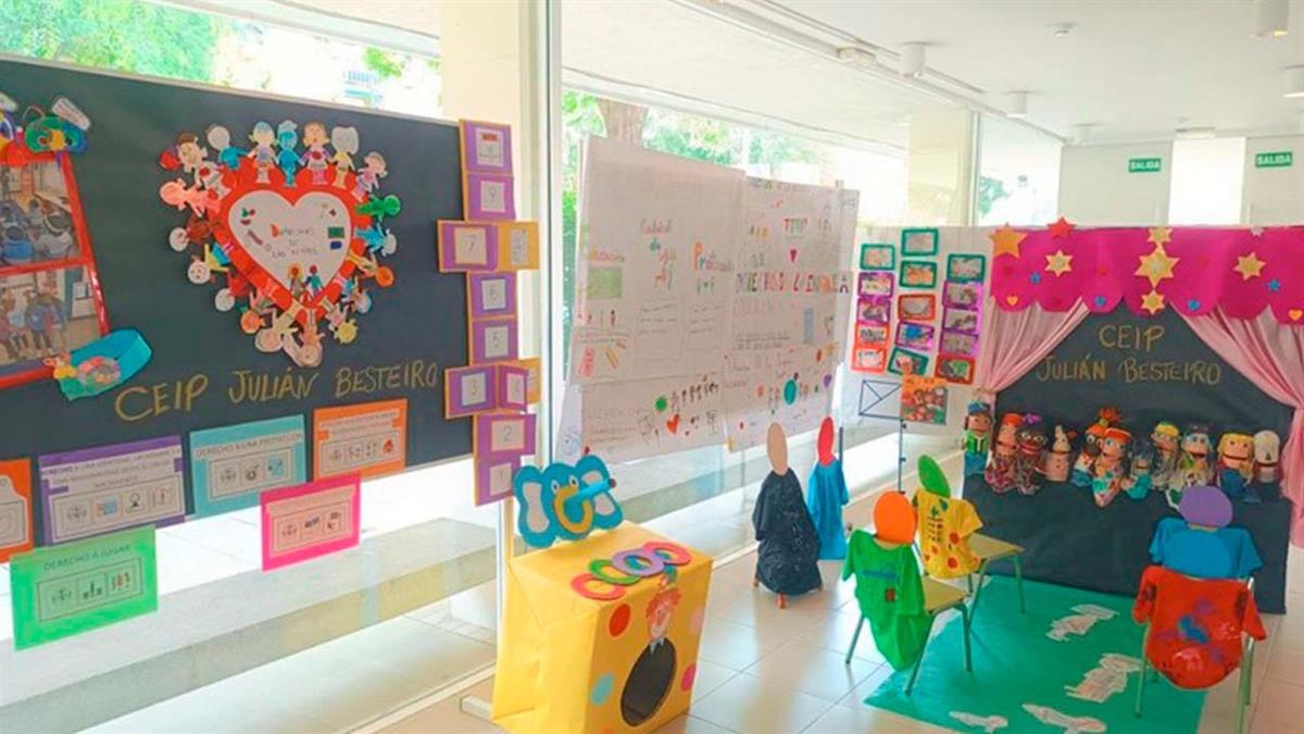 Han sido presentados por quince centros educativos y podrán verse en la Biblioteca municipal Gloria Fuertes hasta el 4 de junio