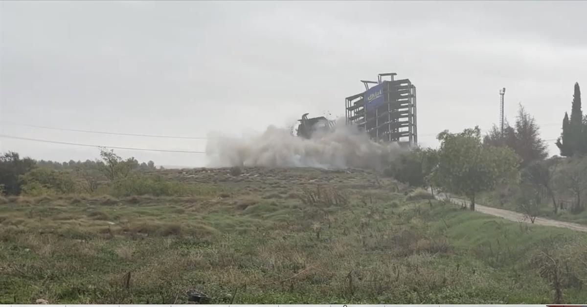 Esta estructura de hormigón fue construida en 1974 y tendría que haberse destinado a viviendas
