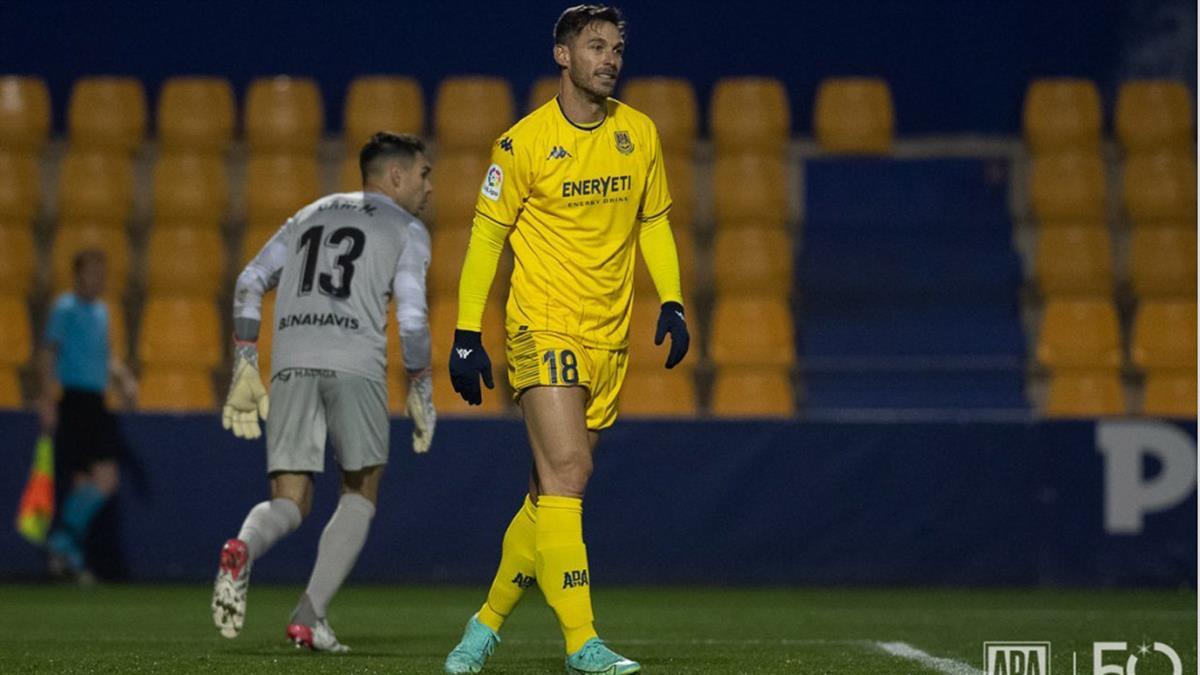 El segundo peor colista de los últimos años; además todos los equipos en la jornada 28 que cerraron la tabla, bajaron. 
