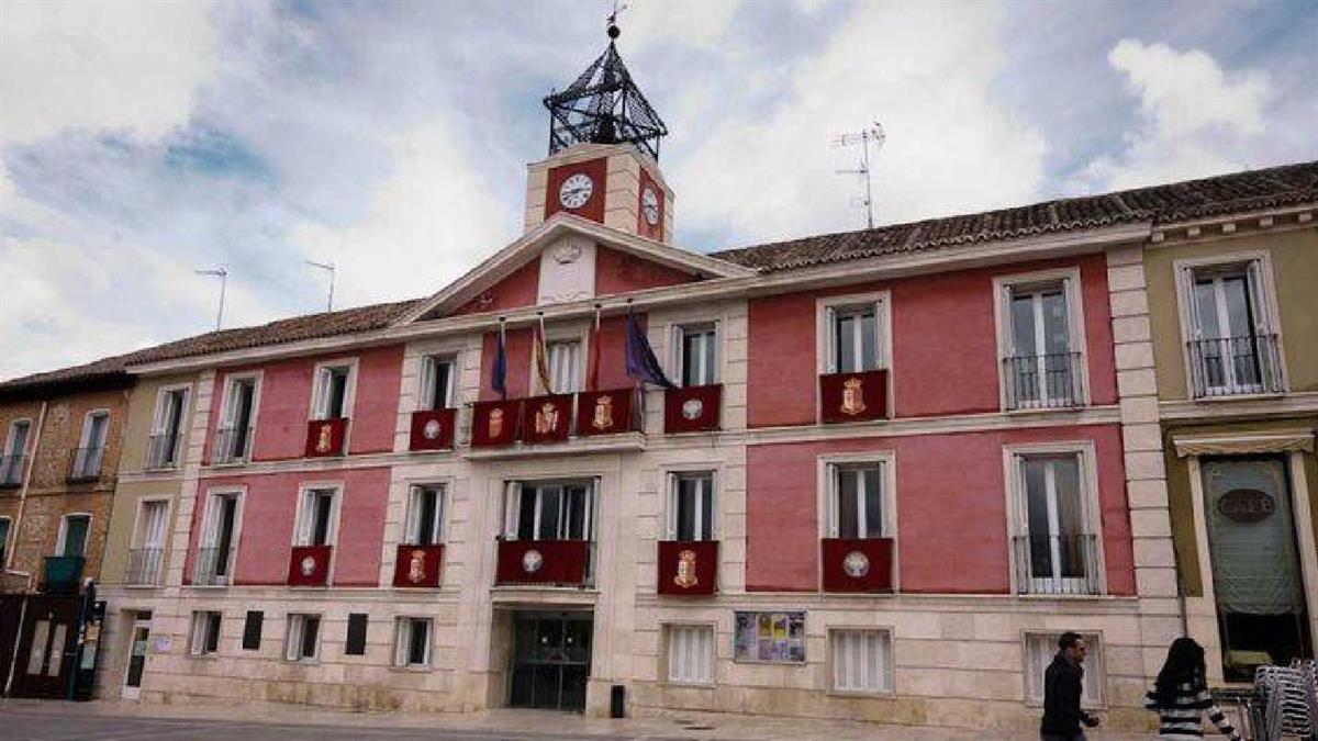 El paro en la localidad desciende en 240 personas, marcando un nuevo mínimo en la serie histórica 