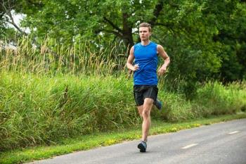 El Gobierno anunciará esta tarde franjas horarias para salir a hacer deporte, mientras la Generalitat ya ha fijado las suyas
