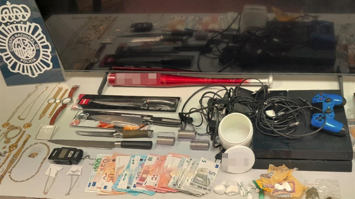 La Policía Nacional encuentra más de 50 gramos de cocaína y material para fabricarla