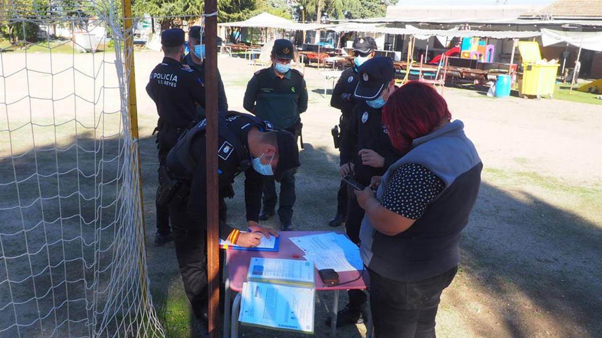 La Policía Local y Guardia Civil realizaron una intervención conjunta en una finca situada en  el Camino Viejo de Cobeña 
