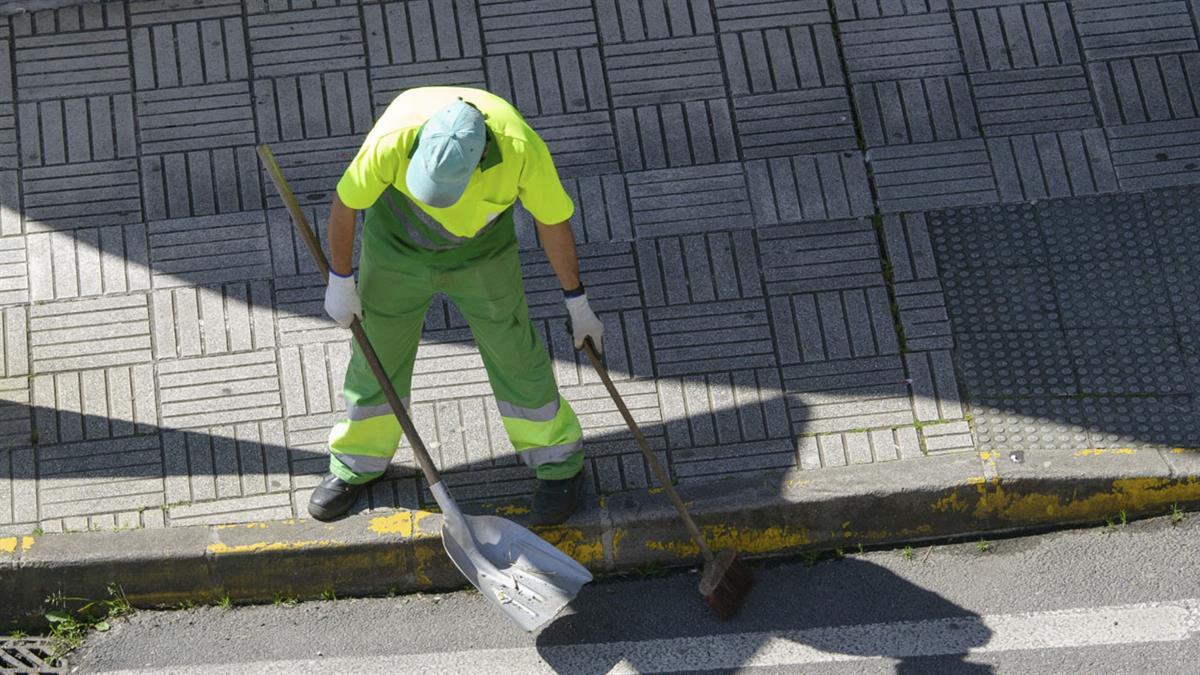 El Ayuntamiento de Arganda habla con la empresa encargada del servicio de limpieza