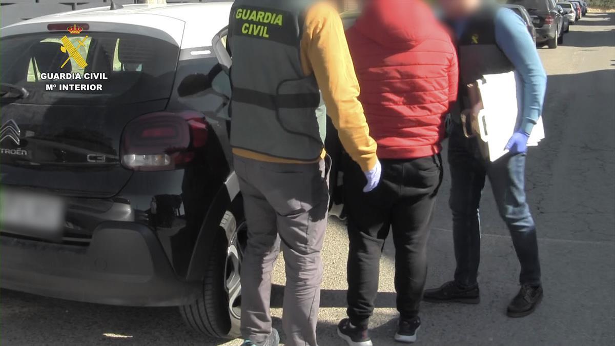 Ha agredido y acosado sexualmente al menos a 6 jóvenes