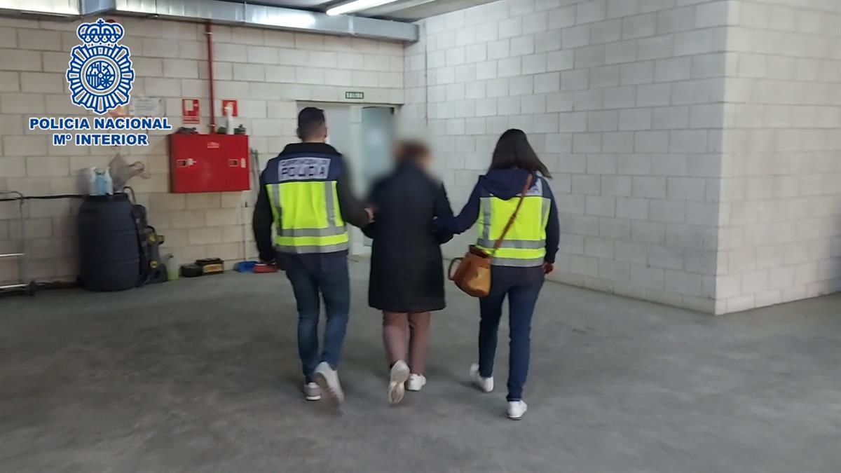 Ambos detenidos vendían las joyas a establecimientos de compra vente de oro