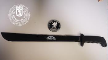 La hoja del arma medía 46 centímetros de largo