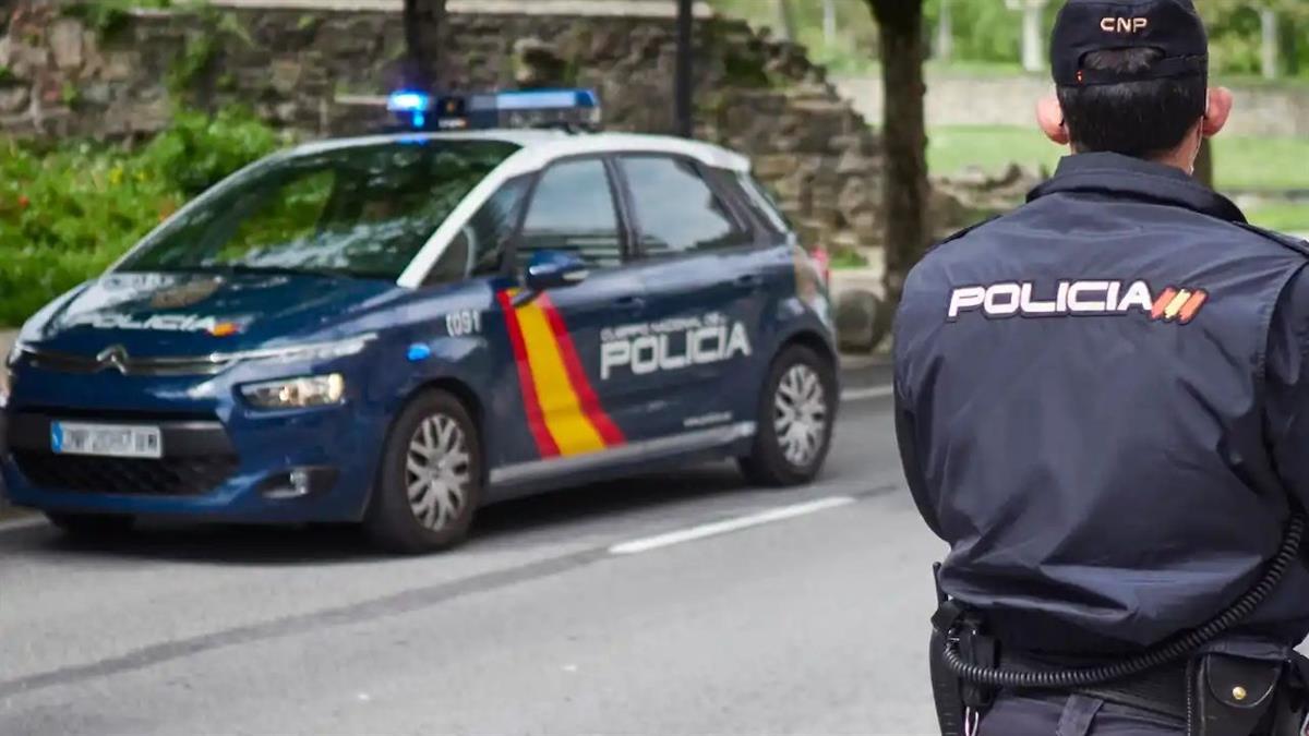 Asaltó los establecimientos amenazando a las empleadas con un cuchillo de grandes dimensiones