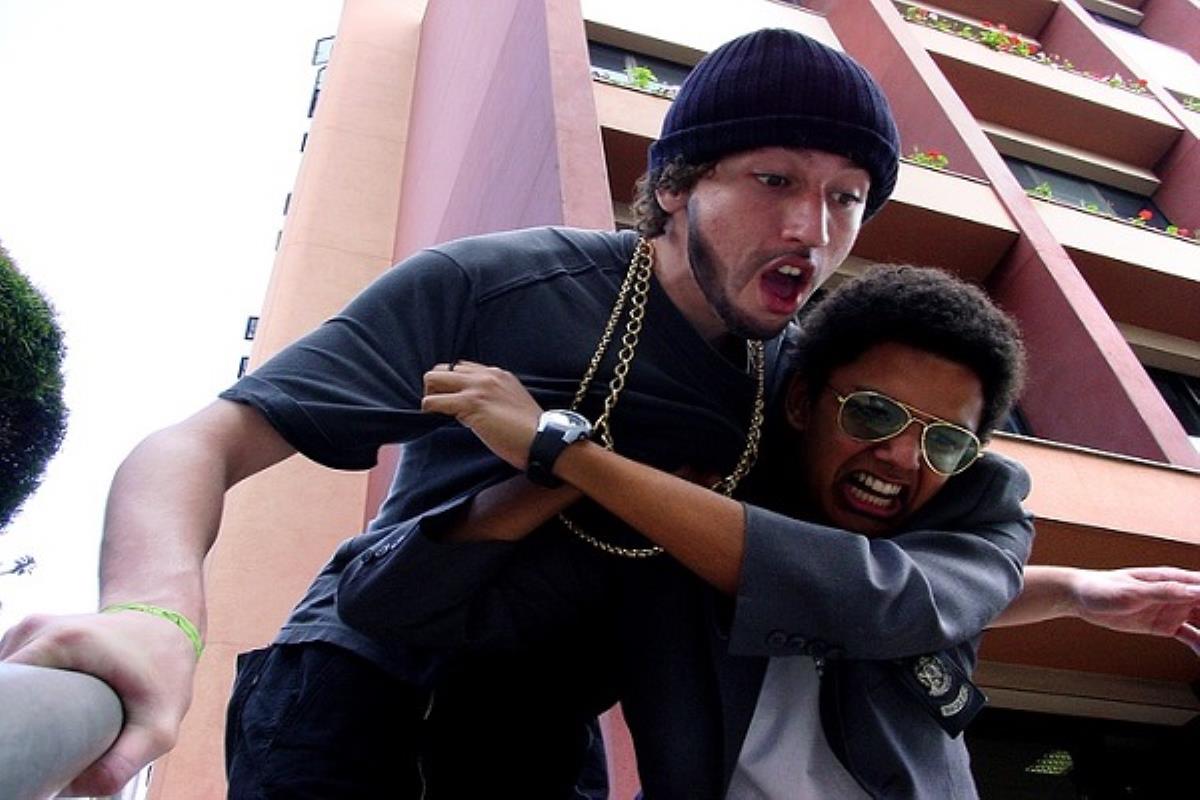 Rodeaban y golpeaban a sus víctimas para quitarles el móvil y el dinero en efectivo que llevaran 