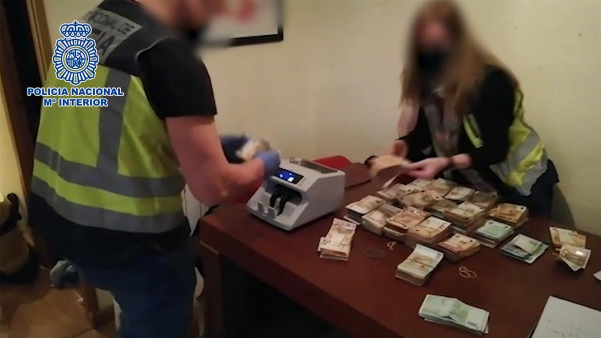 La Policía Nacional ha desarticulado una organización criminal que estafaba dinero por toda la península