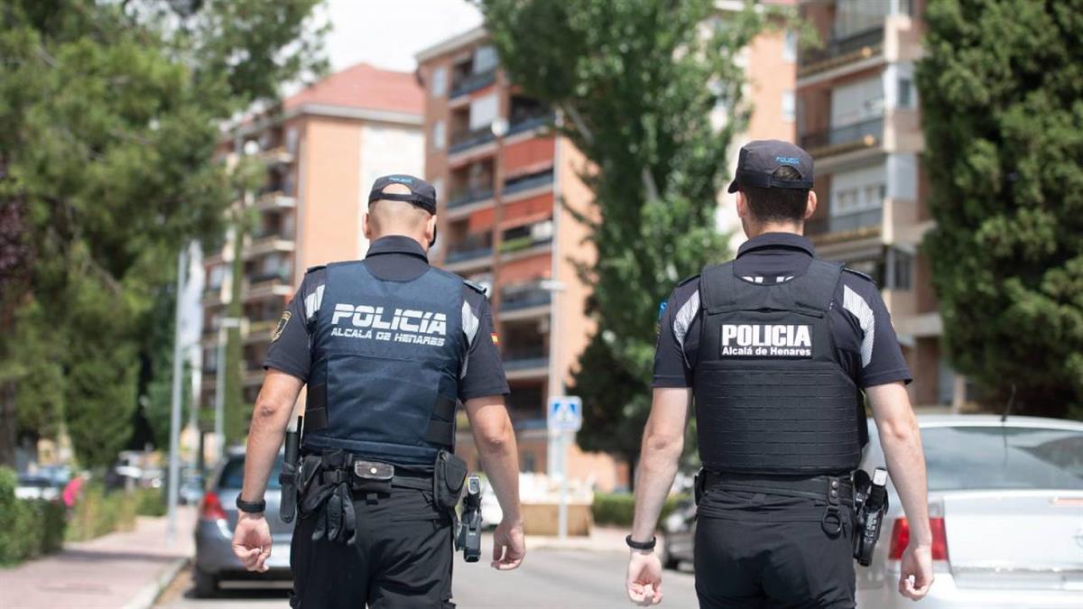 Para robarle el bolso en la ribera del río Henares