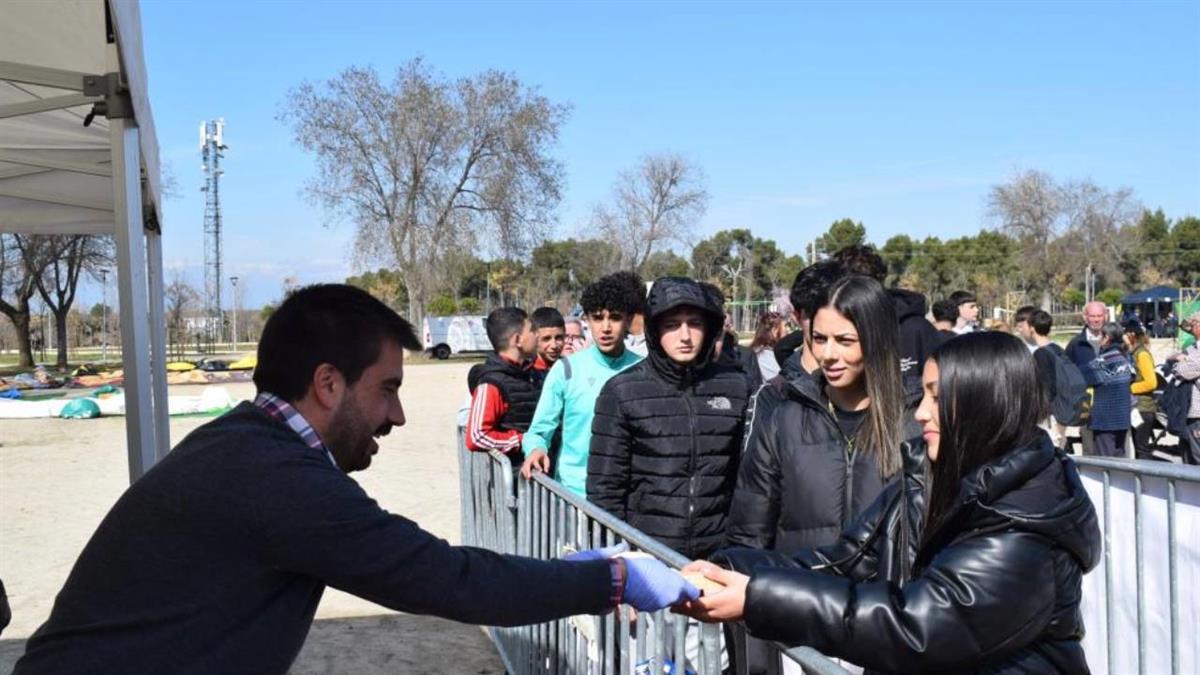 Se repartieron alrededor de 1.000 raciones gratuitas 