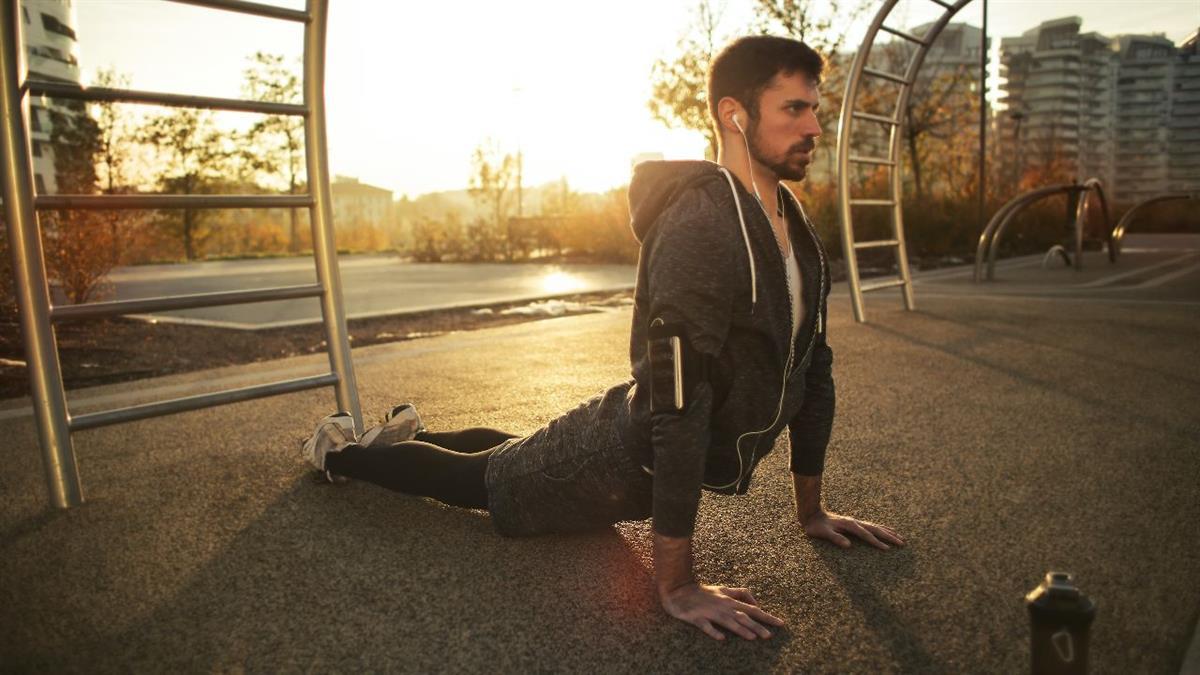 Una sesión especial dirigida por Paqui Salamanca llenará la plaza de la Constitución