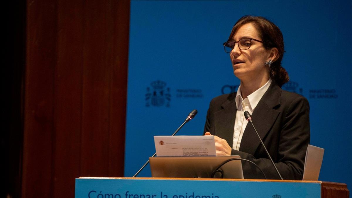 Mónica García sigue defendiendo su Estatuto Marco a pesar de las denuncias de los médicos