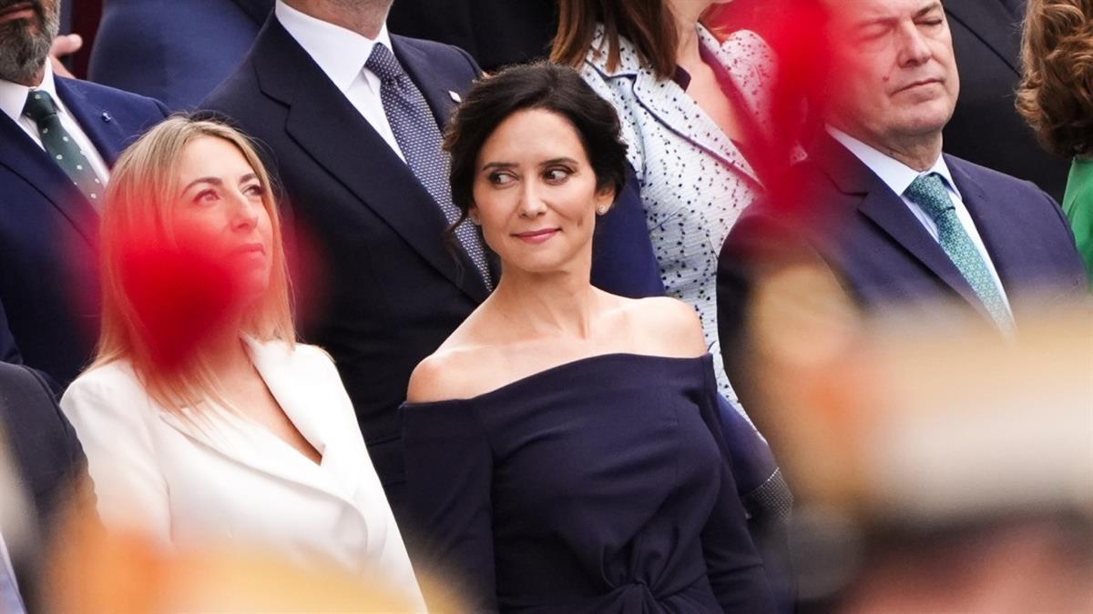 La presidenta madrileña considera que “este Gobierno y sus socios son los del no a la paz” 