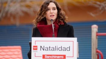 La presidenta exige apoyo en su estrategia de natalidad, que cuenta con 80 puntos de actuación