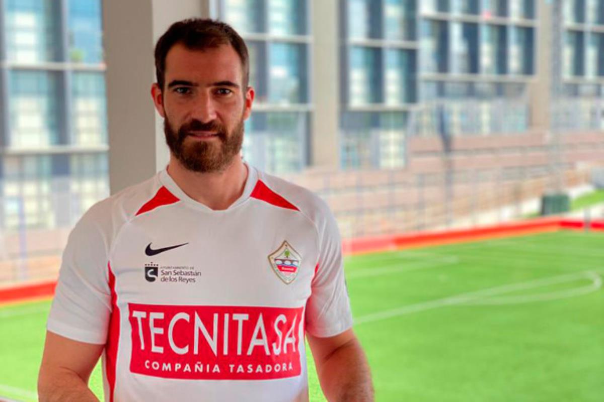 El lateral reforzará el flanco izquierdo de la defensa dirigida por Marcos Jiménez