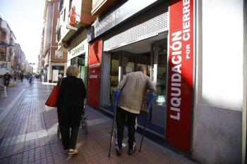 El Ayuntamiento y Acenoma buscan proteger a los comercios minoristas frente a las grandes empresas