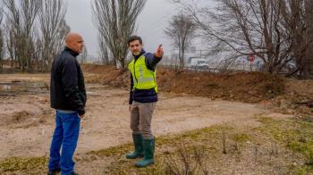 El Ayuntamiento de Torrejón levanta un dique para evitar inundaciones