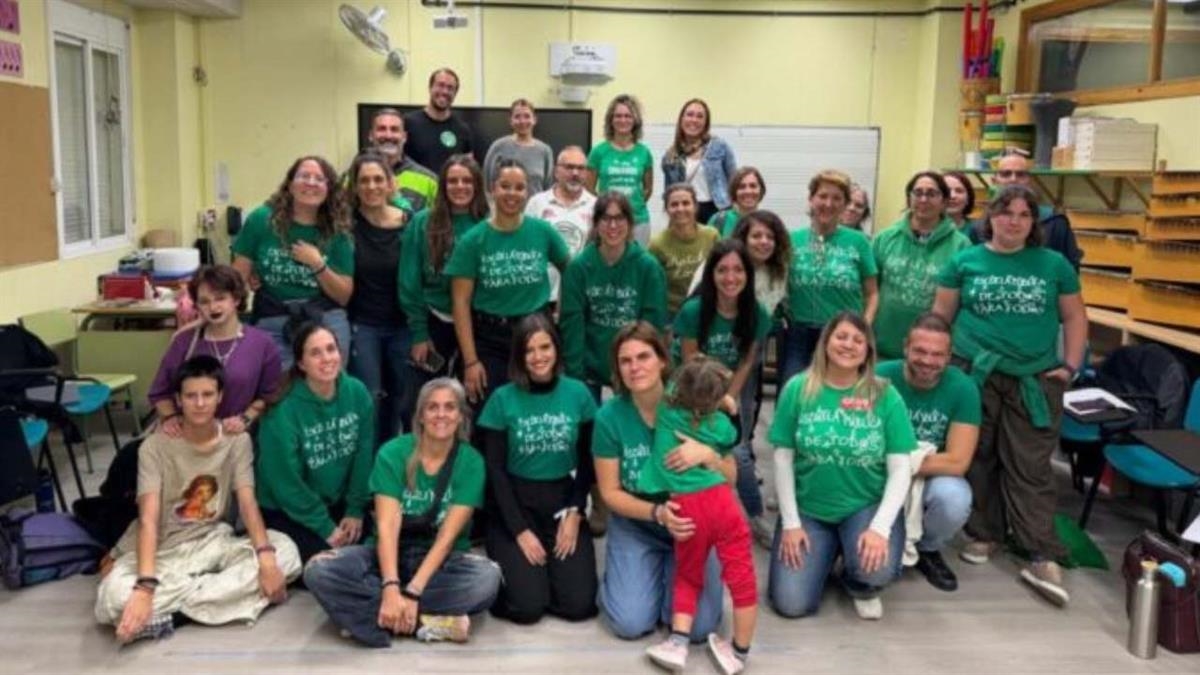 Exigen a la consejería de Educación que "atienda las reivindicaciones del profesorado" 