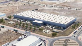 Está previsto que una de las naves esté terminada para el mes de octubre por lo que se está buscando interesados