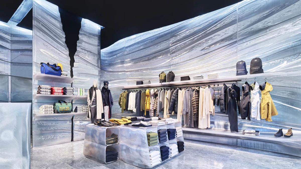 La recreación ha necesitado del empleo de 3,3 toneladas de plástico reciclado