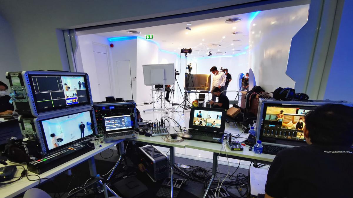 Editorial de Soyde. sobre los medios de comunicación y su relación con la política