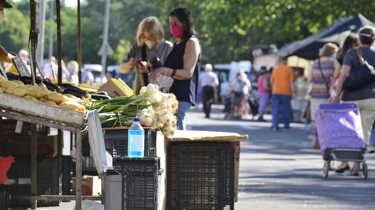 A pesar de ser festivo, los alcalaínos podrán comprar aquí sus productos